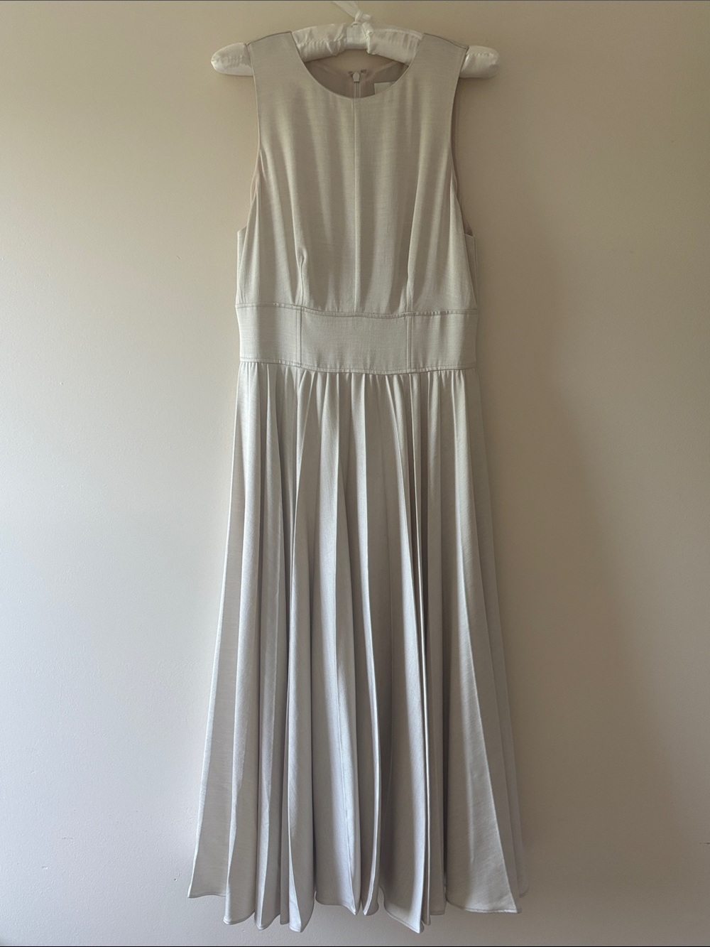 Banana Republic Ness Pleated Satin Midi Dress Size 4 Cream NWT - Picture 6 of 15